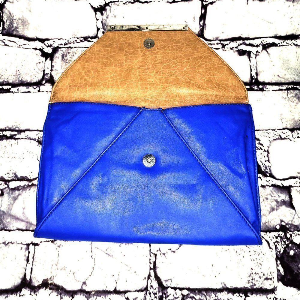 Poppie Jones blue and tan faux leather clutch - Picture 3 of 4